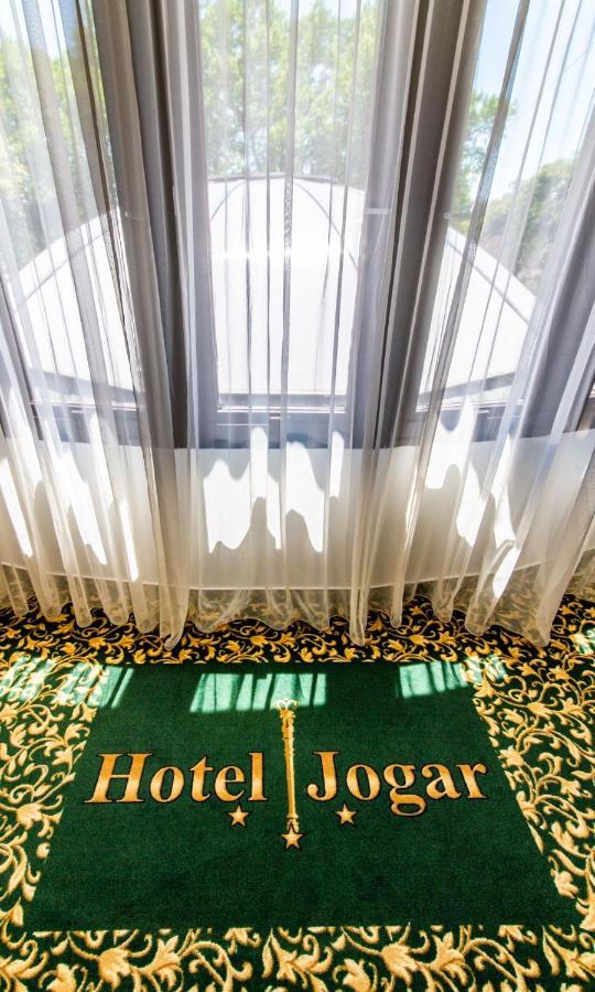 Hotel Jogar Балатонфёльдвар Экстерьер фото